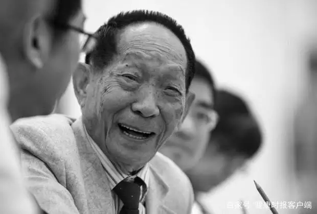 10、算命最準的免費網站梁麗萍年6月14曰生算下一生的命運及中年事業運氣