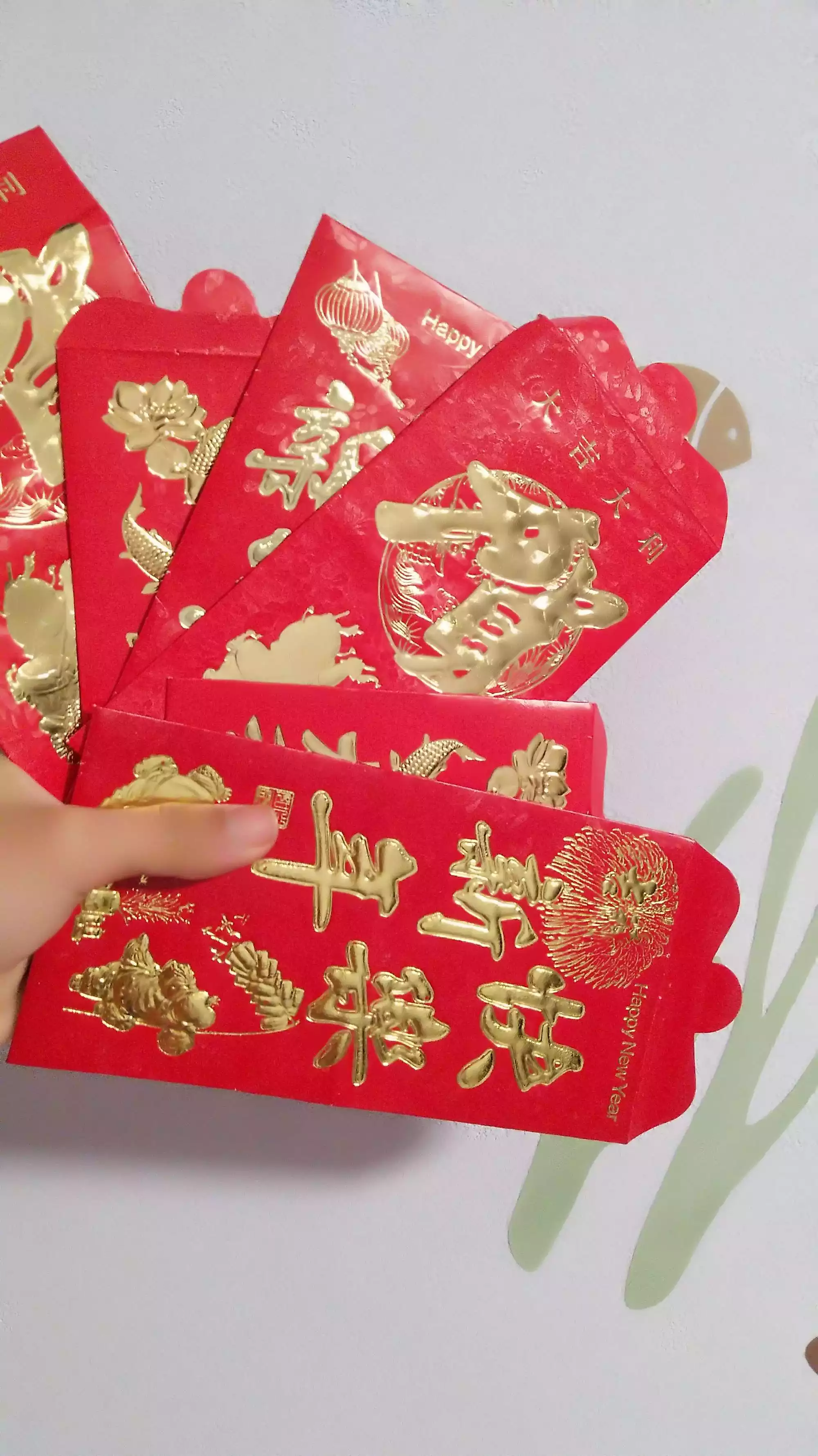親弟過生日發多少紅包合適：兄弟過生日發多少紅包？