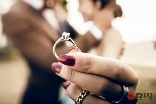 4、爐中火和大林木婚配好嗎:爐中火和大林木命娶親好嗎？相剋嗎？
