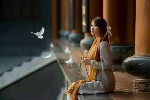 6、看八字時說二婚的人，是真的會二婚嗎？這位命主事實證明是不會的。