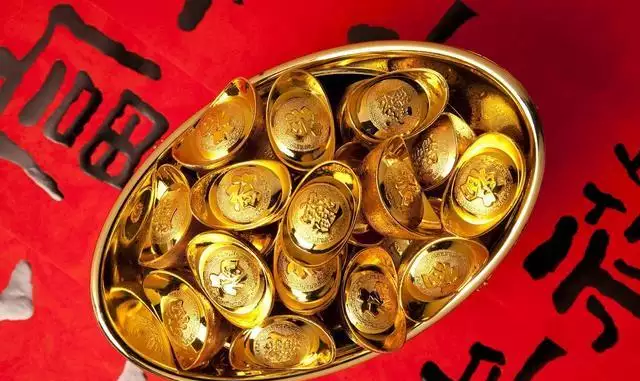 2、我屬鼠 陰曆84年9月23日(農曆8月14)上午11點多生,女。請教未來幾年事業和婚姻的運勢,先謝了
