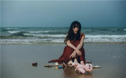 1、屬蛇女和蛇男婚配相配嗎:女屬蛇和男屬兔相配好嗎