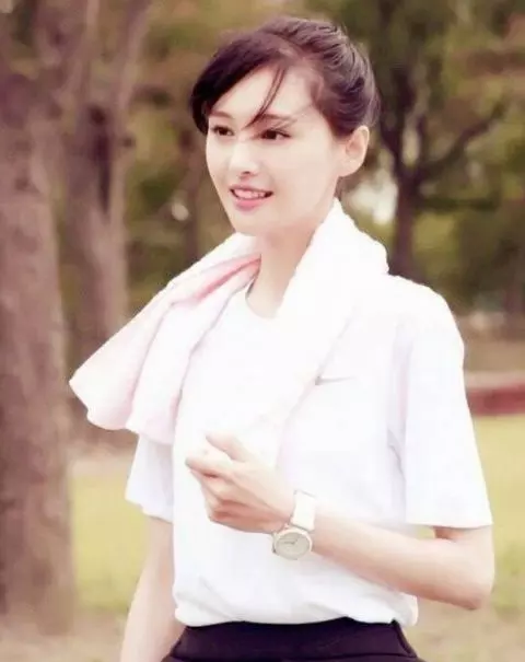 1、婚姻測試兩人合不合免費:網上能不能免費算出婚姻合不合
