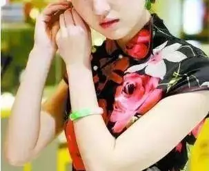 屬虎的女人適合戴玉鐲嗎：屬虎的人適合戴什麼玉
