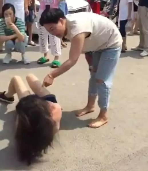 2、如何讓原配發現小三:小三如何讓原配知道自己的存在？有方法沒？