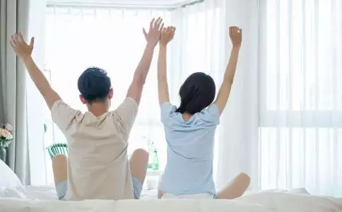 6、五十三歲了還每天晨勃:50歲的男人是什麼原因