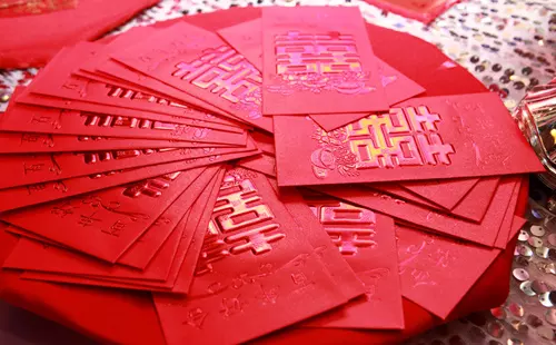 給親人發紅包的祝福語：過年給長輩紅包說什麼祝福語