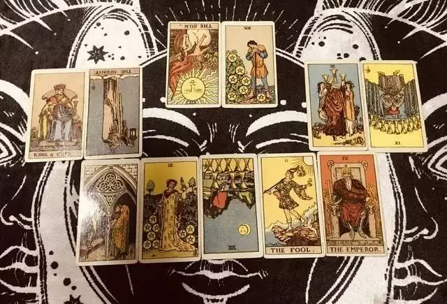 塔羅測試愛情什麼時候出現：塔羅測什麼時候可以戀愛