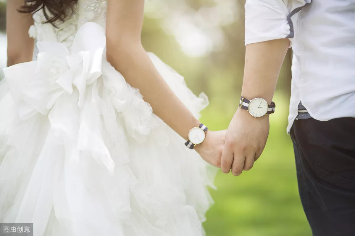 4、二婚配偶已故若何取款:老人去世后只留下銀行存摺，配偶怎樣取出銀行的錢？要做嗎？