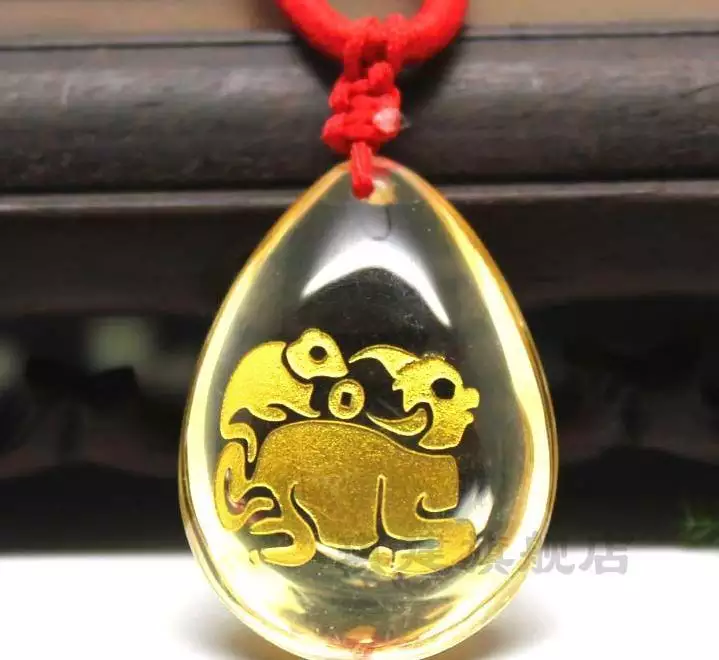 屬鼠戴什麼屬相的吊墜：屬鼠的戴什麼守財
