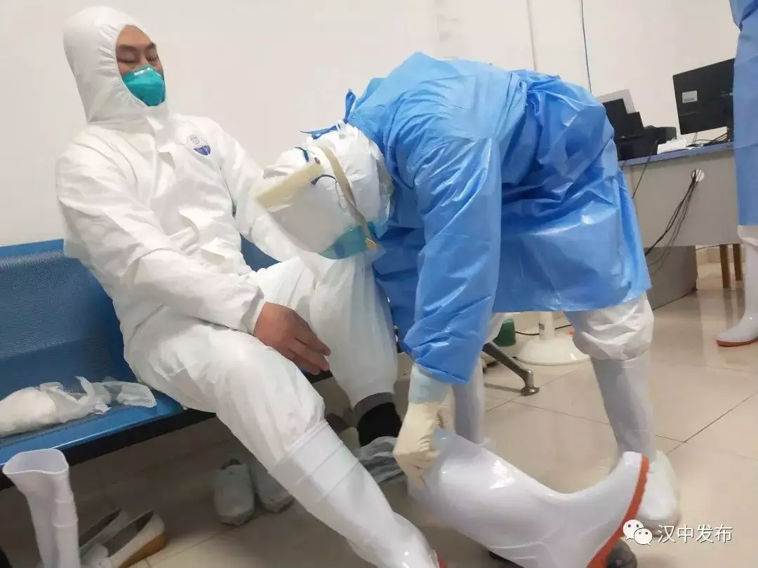 3、患者轉運前準備有哪些:簡述腦卒中患者轉運交接要點
