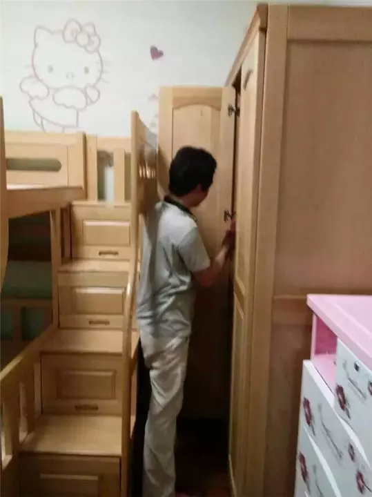 1、82年女狗和81年男雞婚配:82年屬狗的和81年屬雞的可以婚？