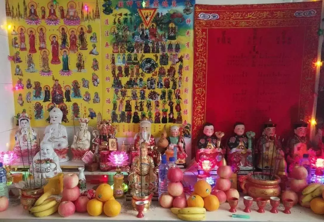 6、看香查姻緣准嗎?看了幾家都說我男友今年會變心 如果有看過的告訴我下是不是真？求解