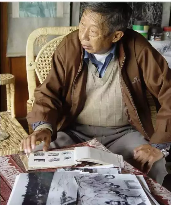 1、老人去世后張着嘴是吉:老人死後，為什麼張開大口，睜開眼睛，代表什麼意思？