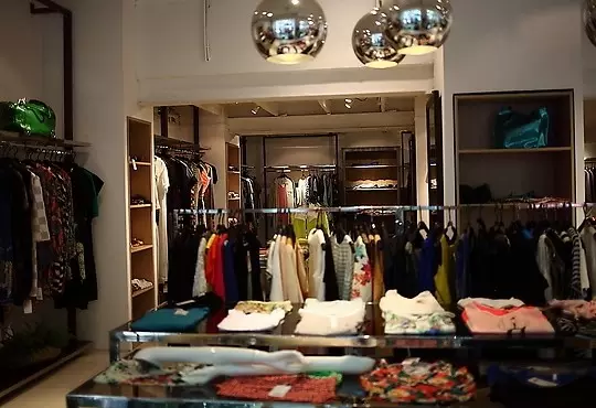 開服裝店取什麼名字好潮流一點的：服裝店取一個名字