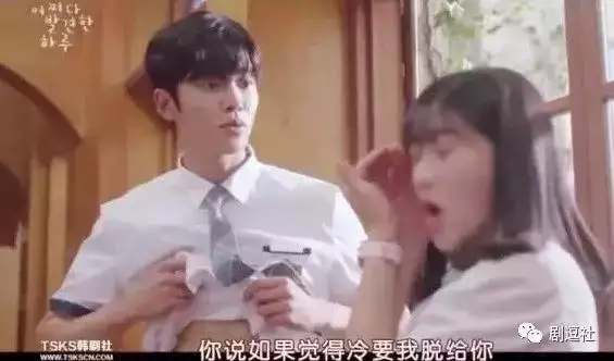 7、摸頭運氣變差怎麼:我摸男友的頭被婆婆看見了她就說摸頭不好會走運氣