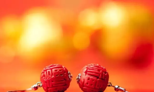 8、網上的那些算每年的運勢的準不準靠不靠譜啊? 那些人都是怎麼算出來的?該不該當參考?