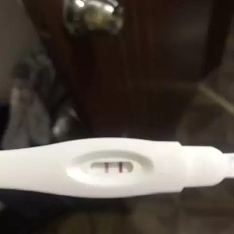 驗孕棒c深t淺是什麼意思：驗孕棒c顏色深t顏色淺是什麼意思
