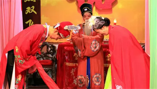 1、比較準的免費合婚網:八字合婚，用什麼軟件好？