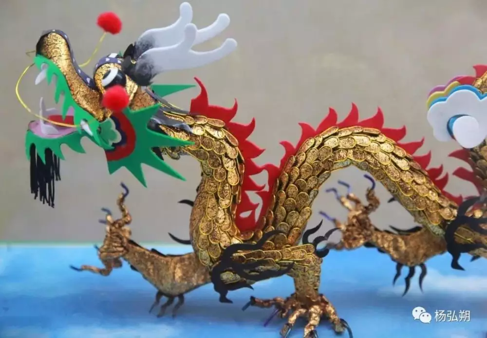 1、年屬龍的是什麼命缺什麼:年農曆2月24屬龍命里缺什麼