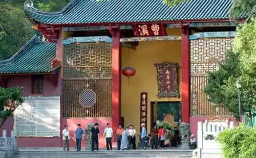 6、哪裡可以算姻緣:哪裡算姻緣的最准啊，請大家推薦一下