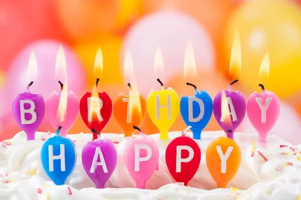 長輩生日祝福精闢短句：祝福長輩生日快樂的話語,句句暖人心
