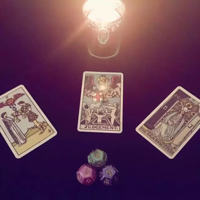 1、超準的塔羅牌愛情測試:大家說塔羅牌測試愛情准嗎？