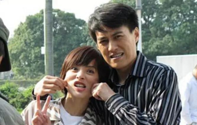 4、四十一歲和三十五歲婚配:四十五歲女人和三十一歲的男子能娶親嗎