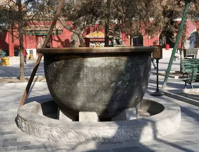 2、結婚下雪新娘是財神:有一個電視劇里有財神,壽星是什麼電視劇