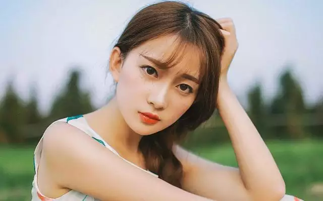 3、27歲的男的與24歲的女的處對象，會不會覺得女孩年齡大了？