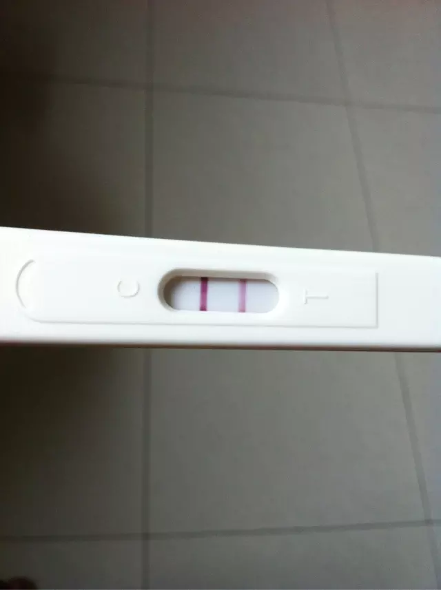 驗孕棒一深一淺懷孕幾率：驗孕棒一深一淺表示懷孕的幾率有多大