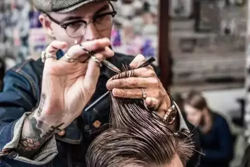1、最吃香的男生十大手藝:最吃香的男生十大手藝？