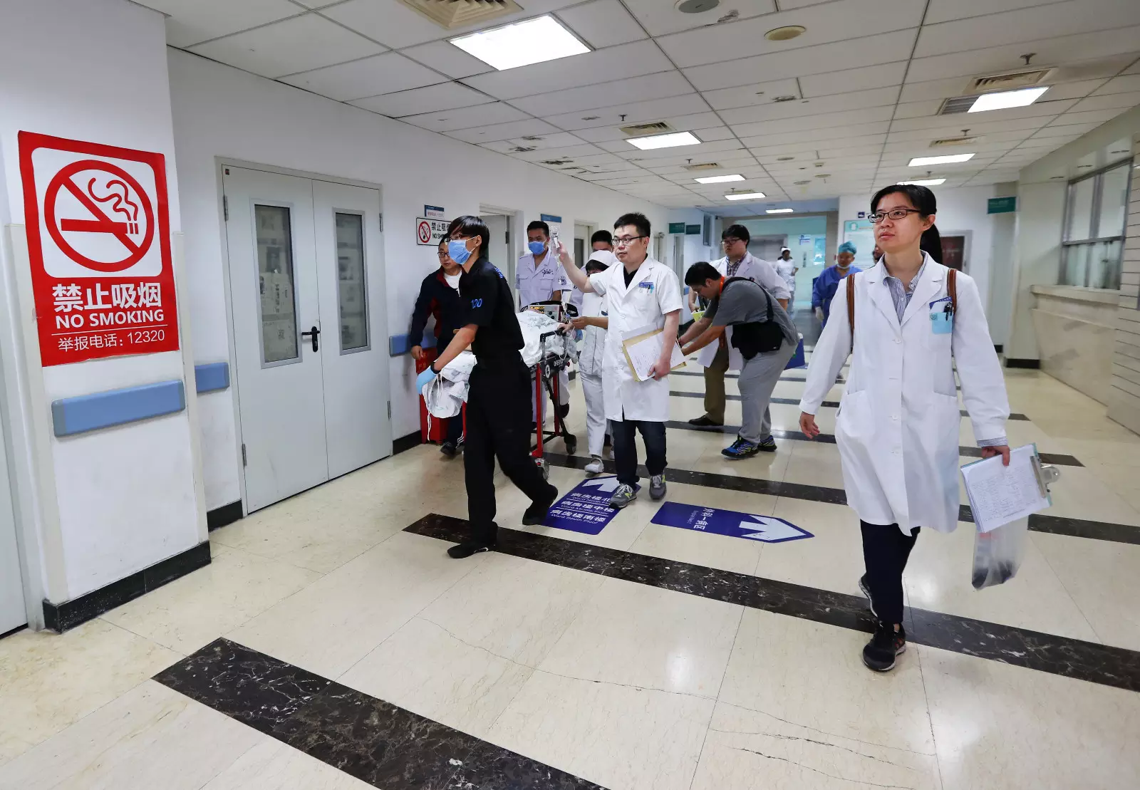 1、什麼情況下禁止轉運病人:危重患者院內安全轉運流程