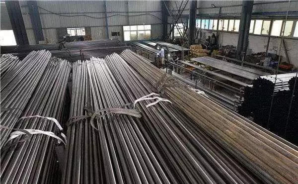 熔敷金屬高於母材金屬相同的參數：焊絲對應焊劑消耗
