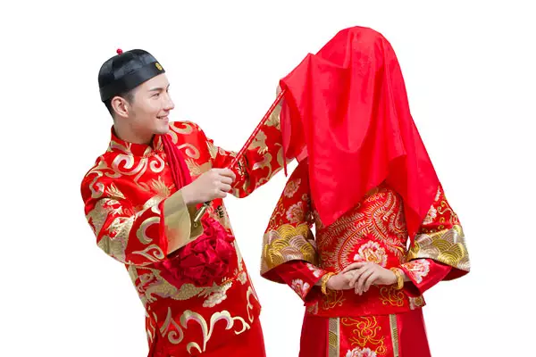 男：公曆年屬狗，女：公曆年屬牛，今年公曆12月份有什麼結婚的好日子。