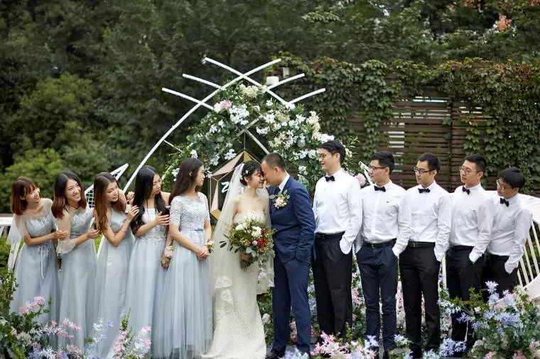 為什麼結婚選伴娘還要考慮屬相：結婚時選伴郎伴娘屬什麼屬相比較好？