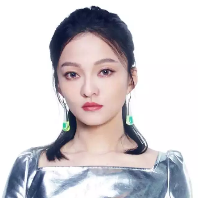 2、歌手王身患頑疾無兒無女不曾婚配:職來職往來的王。。。