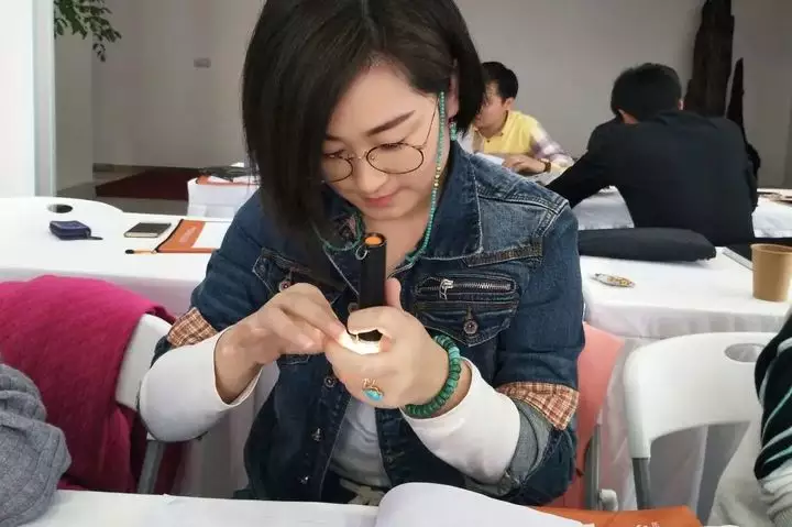 擲中註定四七九是什麼屬相：屬馬女桃花劫是什麼屬相？