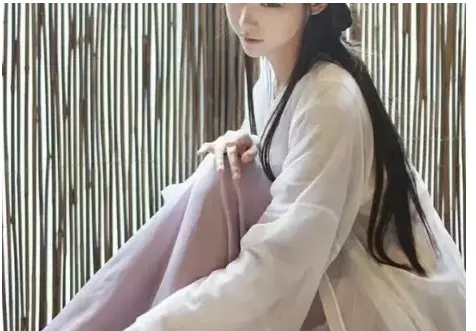 3、貧賤命的女人八字:女生有富貴命的徵兆