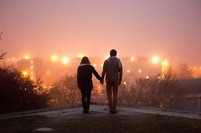 2、已婚男子稀奇在乎情人的显示:已婚男愛上情人的显示有哪些 男子會畏懼失去情人嗎