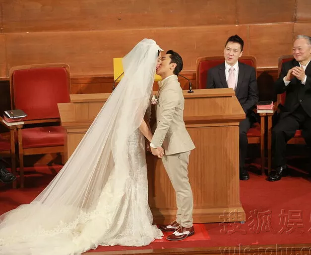 2、結婚女大男五歲好不好:女孩子和比自己大5歲的男人結婚會幸福嗎？