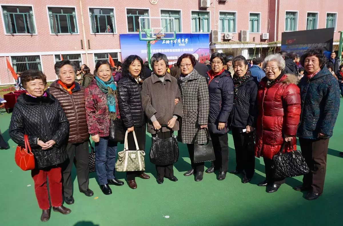 98年正月初三是什麼座：正月初三是什麼星座