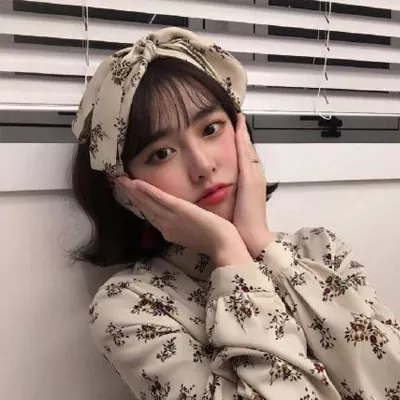 適合自己的微信名字女：大家請給我起一個好聽的微信女生名字？