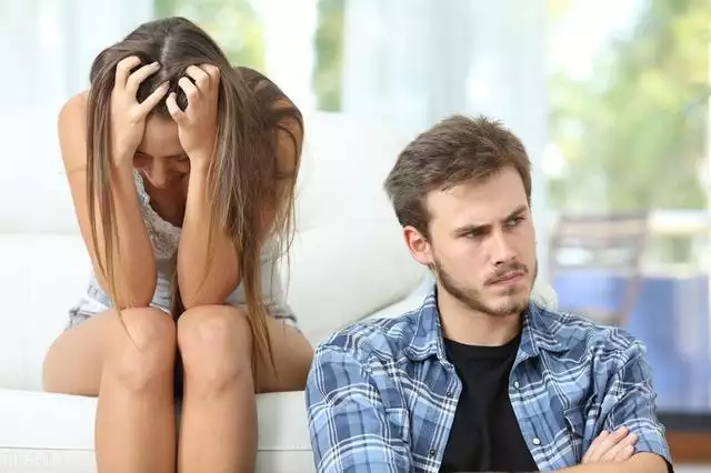 5、突然熱衷的男友，不是我讓他的，好奇怪。而且他最近對我不心。是不是出軌的徵兆啊？
