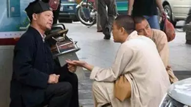 5、算命先生算壽命的能信嗎？我爺爺就被算命算準在八十三歲去世。我媽媽去算命說活不過六十歲。怎麼辦我不想