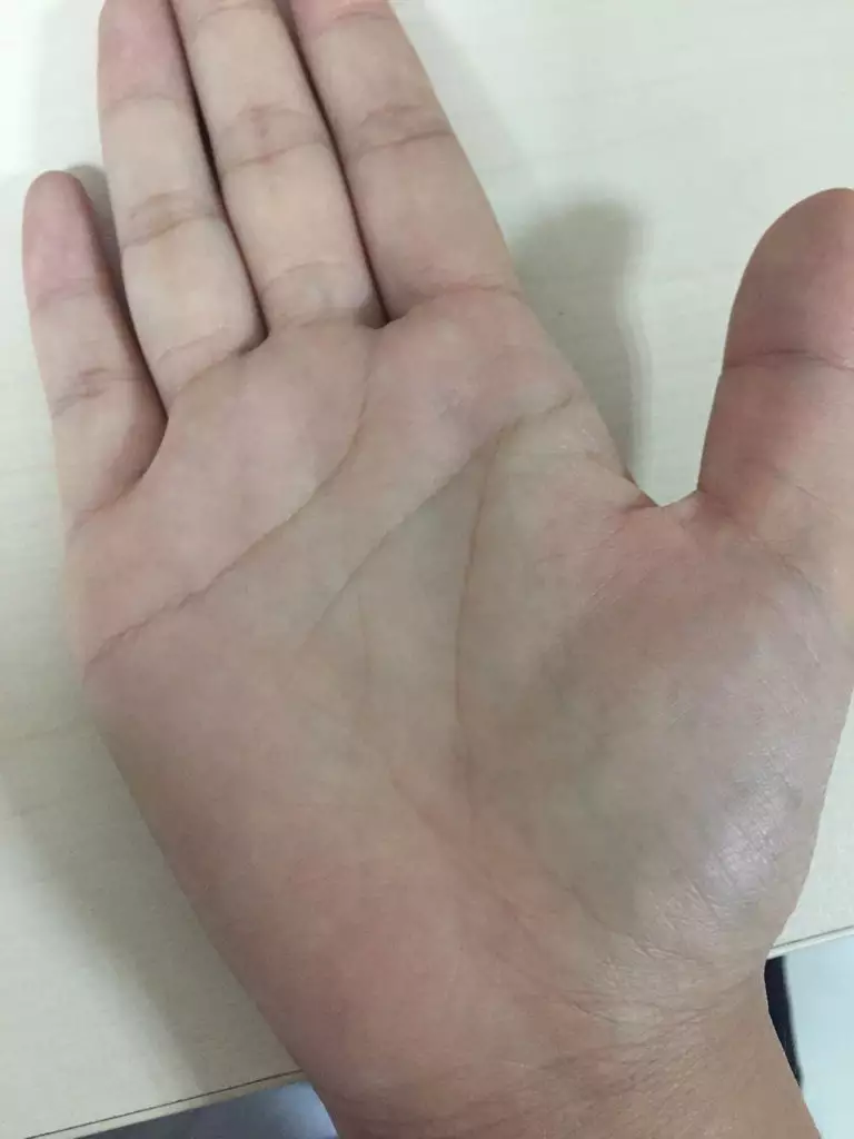 怎麼看手相知道有幾個兒女：怎樣從手相上看出自己有幾個孩子