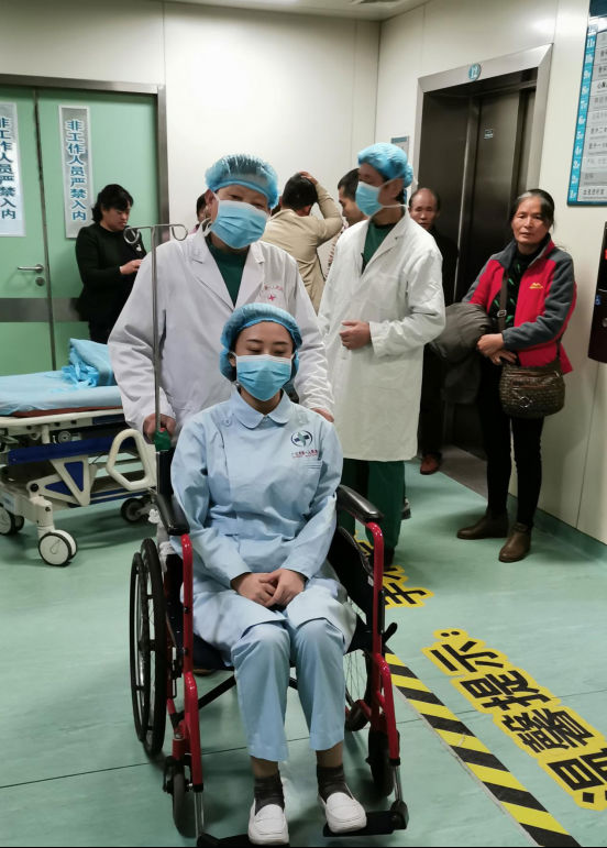 1、手術患者轉運過程中注意事項:危重病人轉運制度及搶救程序，急用，謝謝