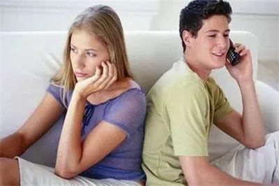 1、離婚小三能堅持多久:小三的愛情能維持多久？