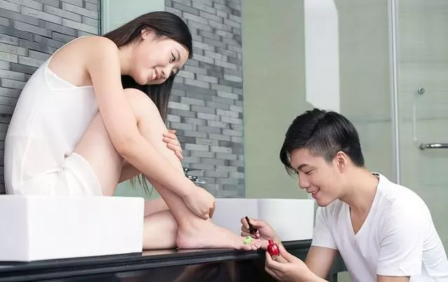 6、命里二婚是兩次婚姻嗎:是二婚八字嗎 兩次婚姻？