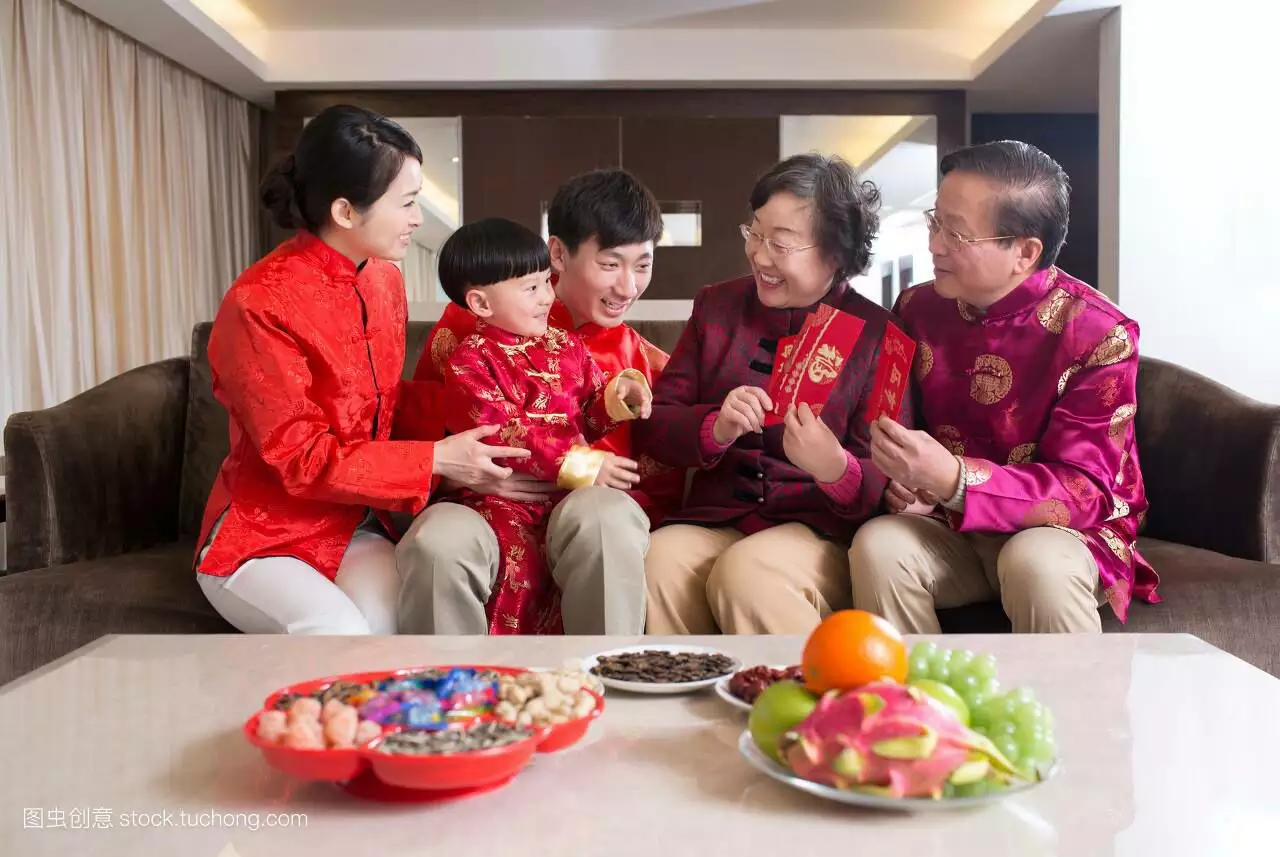 過生日長輩給發紅包收不收：如果親人發紅包給你了你不收不知道怎麼說怎麼辦？